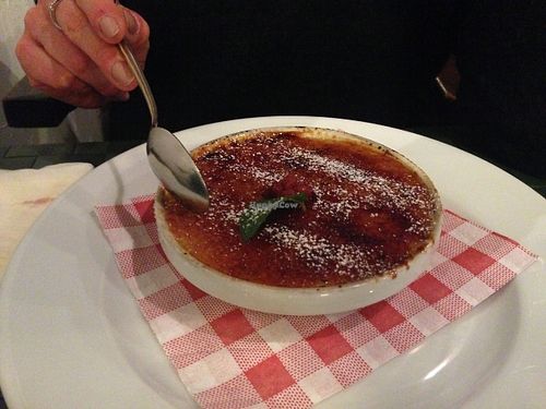 Crème brûlée aux abricots at Le Potager du Marais - Saint Paul in Paris