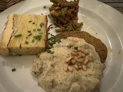 Seitan chicken dinner special   at Le Potager du Marais - Saint Paul in Paris