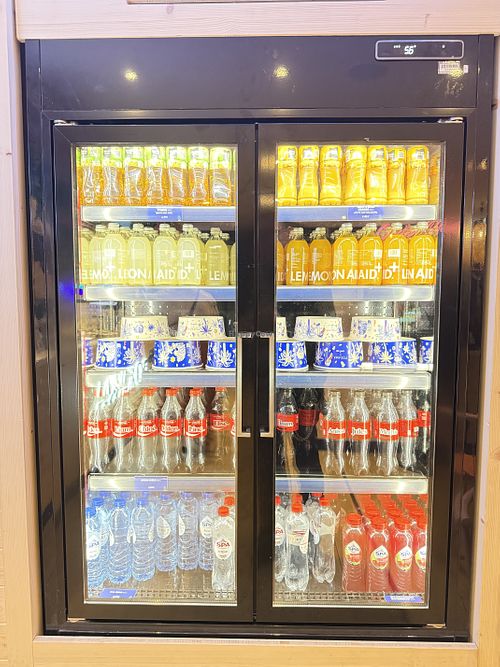 drinks  at Pokawa Poké Bowl in Brussels