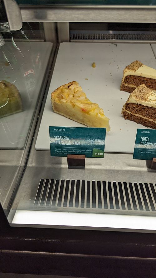 Vegan apple pie at Starbucks - UŠĆE Shopping Center in Belgrade