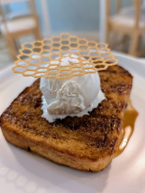 Vegan honey toast at Zoey's vegan by CANES in Bangkok
