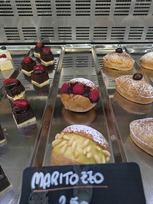 Maritozzo, a special sweet sandwich typical of Rome at 100% Bio Lab in Rome