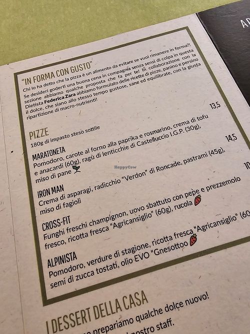 I piatti vegani sono segnalati con la fogliolina at Pizzeria Sottoriva in Ponte Di Piave