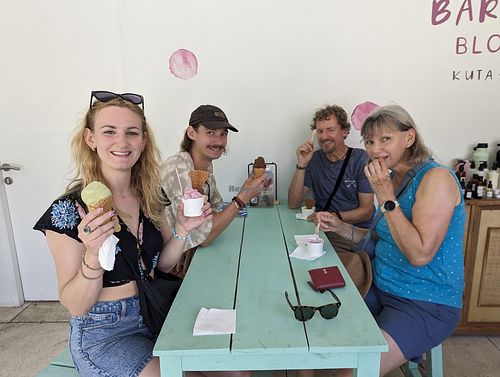 Bangin at Damonte Il Gelato in Kuta
