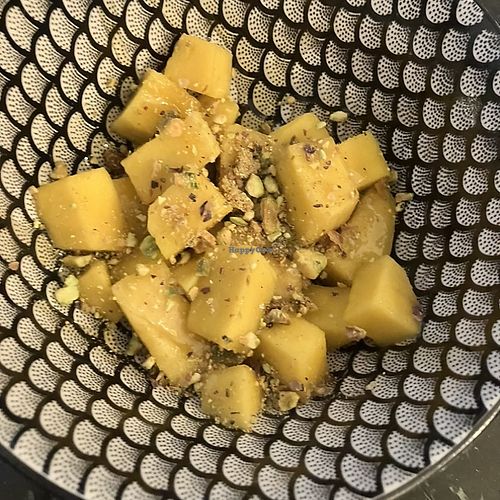 Mango con pistacho  at Ikixai in Merida
