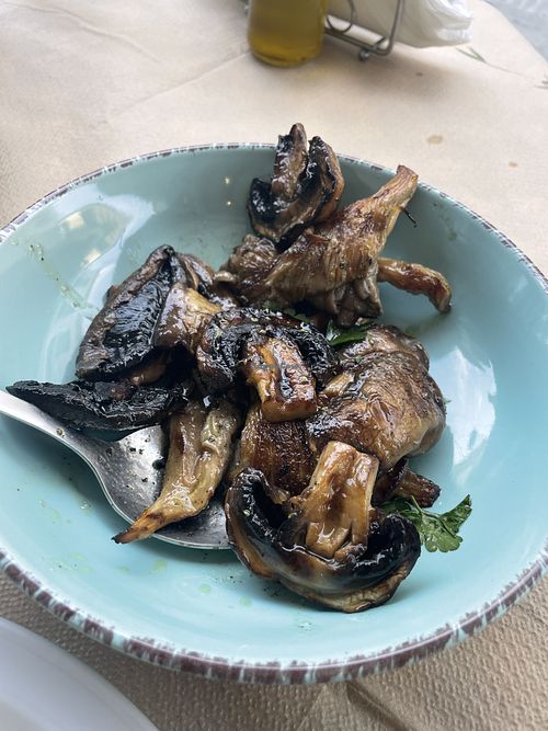 Marinated and barbecued mushrooms   at Katsarola in Pylos