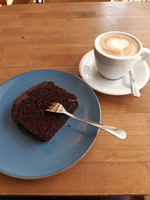 Chocolate dream and cappuccino at HappenPappen in Hamburg