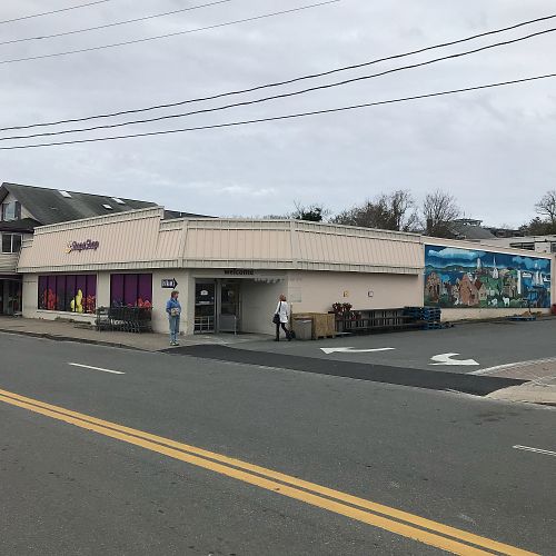 S&S mural at Stop and Shop in Vineyard Haven
