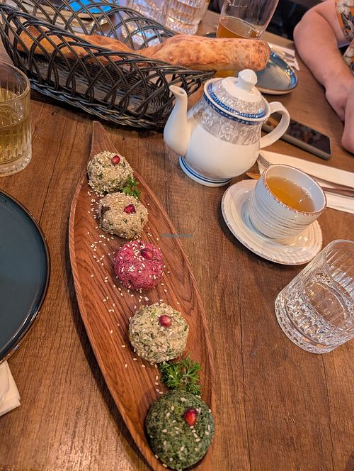 5 vegetable spreads at Tiflisi in Toronto