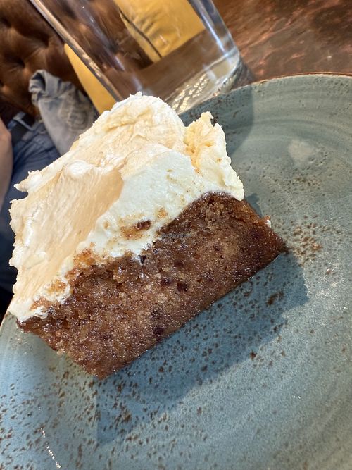 Sticky toffee pudding cake (too sweet)  at The Hive in Stow-on-the-wold