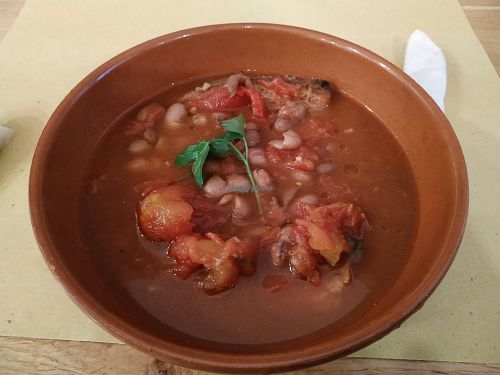 Bean tomato soup at Malerba in Bologna