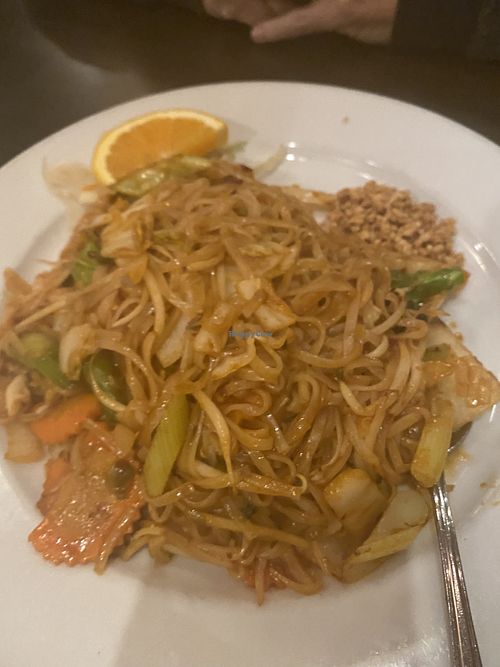 Pad Thai with veggies at Tup Tim Thai in Topeka