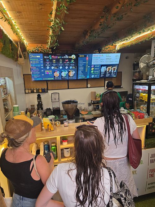 Inside at GreenGo Juices Smoothies & Coffee to go in Dubrovnik