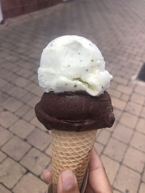 Helado de chocolate y piña con albahaca  at Ricardo Riera in Menorca