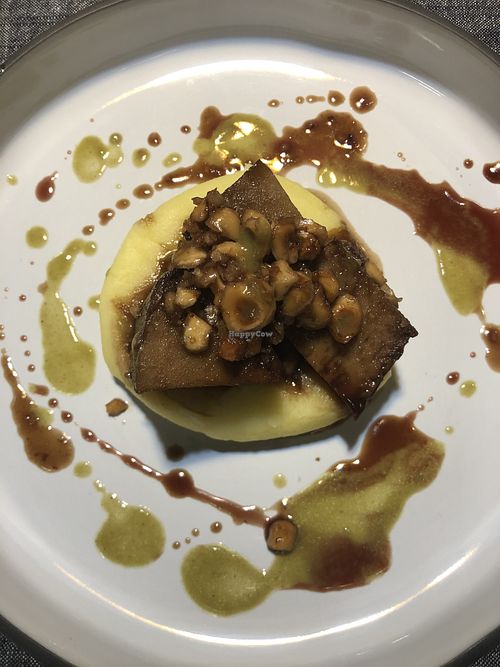 Braised seitan with potato purée and hazelnuts  at Soul Kitchen - Creatività Vegetale in Turin