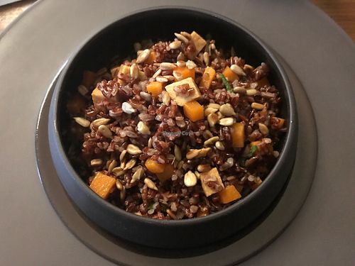 First course: red rice, tempeh, pumpkin and sunflower seeds at Soul Kitchen - Creatività Vegetale in Turin