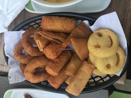 assorted deep fried appetizers at Fiskafeen in Vanlose
