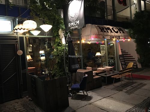 Outside View at 19:77 - VEGAN:DINER+BAR, Home of RAMONES MUSEUM in Berlin