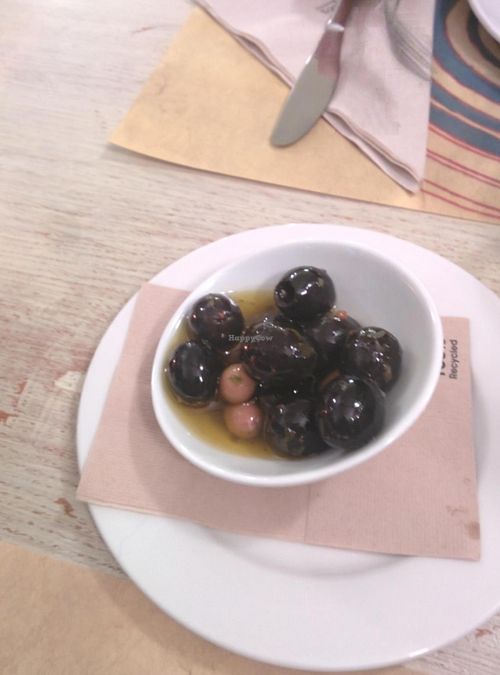 Olives at New Vita Restaurant in Sabadell