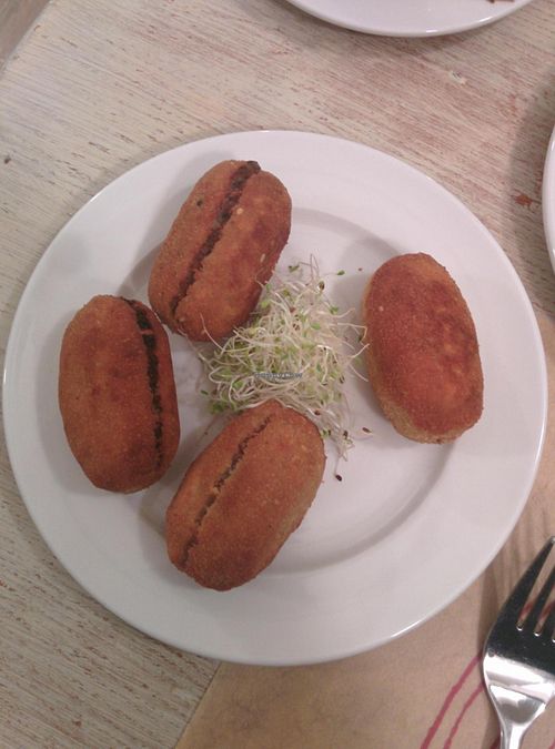 Vegan croquettes at New Vita Restaurant in Sabadell