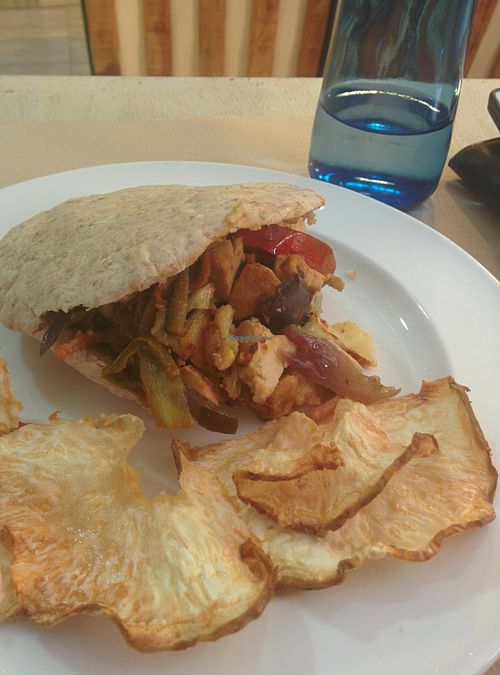Smoked tofu pita at New Vita Restaurant in Sabadell