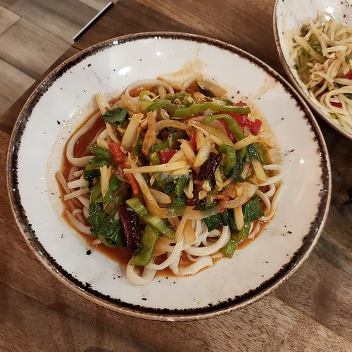 Leghmen (veganised) at Tengri Tagh Uigur Restaurant in Dusseldorf