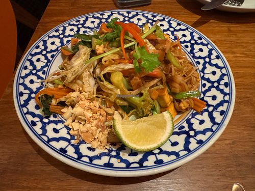 Pad Thai (veganized) at Bambubox in Madrid