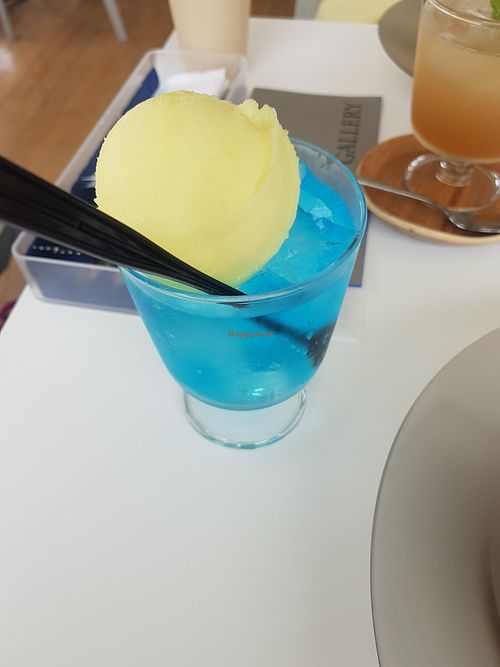 Lemon sorbet cola float at Benesse House Museum Cafe - ベネッセハウス ミュージアムカフェ in Naoshima