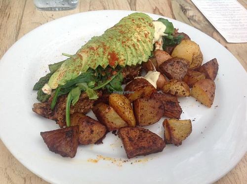 Spinach Avocado Walnut-Sausage Florentine at Sage Bistro - Cloud Kitchen in Culver City