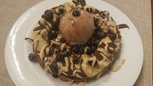 waffle and ice cream at Raw Cafe in Lima