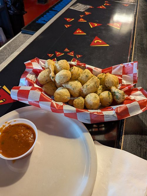 Zuggets at Zaronis Pizza in Oshkosh
