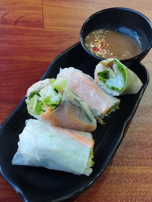 Spring roll (healthy version) at MOON CHAY in Central Singapore