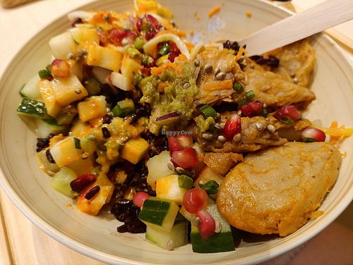 Vegan surf'n poké aiguillettes végétales at Pokawa in Blois