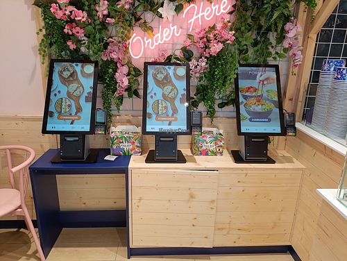 To pay at Pokawa in Blois