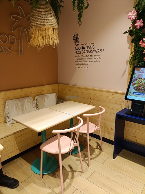 Inside at Pokawa in Blois