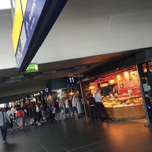 store front at Le Crobag - Hauptbahnhof in Berlin