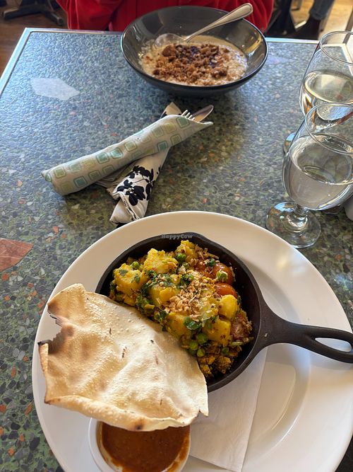 vegan egg-a-loo and porridge at Pan Chancho Bakery & Café in Kingston