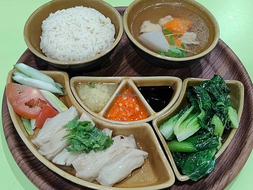 Steam Chicken rice set comes with radish soup.  at 121 Vegetarian in Central Singapore