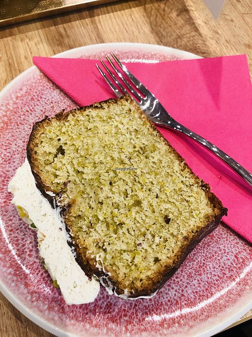 Vegan pistachio cake   at delikaaat! in Baiersbronn