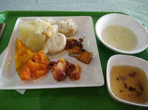 Some of the buffet items. at Yù Sù Gé in Chengdu