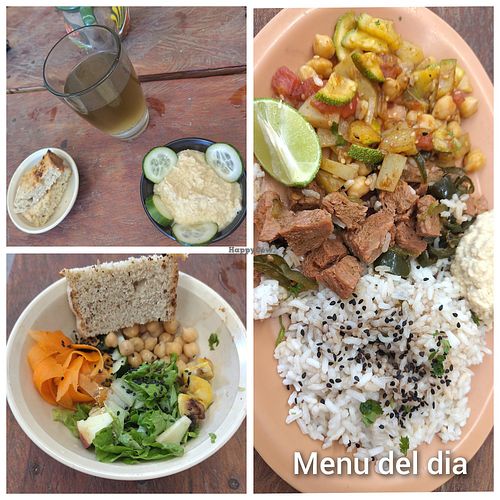 Every menu del dia we ate, had hummus with raw veggies and bread, a salad with some fruit in it aswell and the 'main' with some soy/tvp protein, veggies and carbs. at Inti Nalua Vegan Food in Brisas De Zicatela