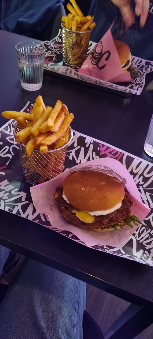  at BOC sthlm - Burger On The Corner in Skarpnaeck