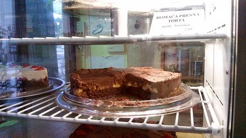 vegan cake at Cajarna Stari Most in Novo Mesto