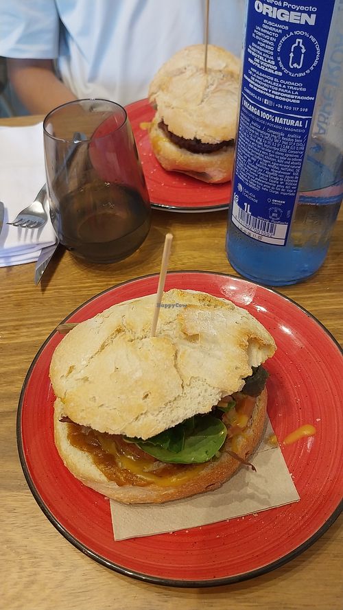 Hamburguesa at Antídoto Restaurante in Laredo
