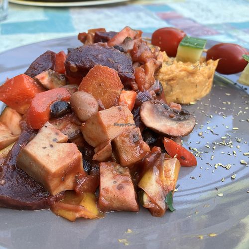 Heerlijke maaltijd  at Hoeve Veganza B&B in Vlagtwedde