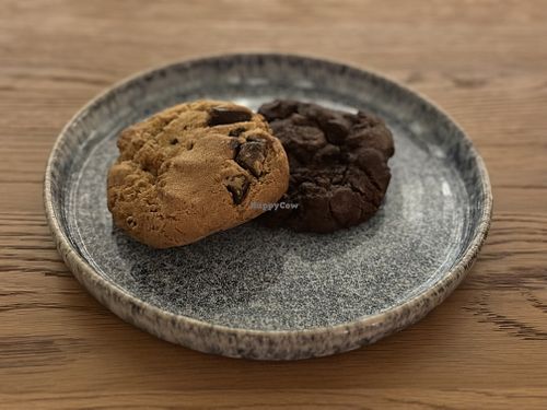 Chocolate Chip Cookie & Double Chocolate Chips Cookie   at Milo's Cookies in Basel