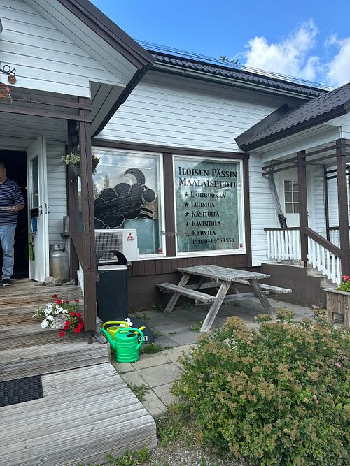   at Iloisen Pässin Maalaispuoti in Koitsanlahti