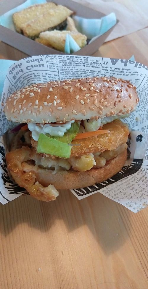 Mac n cheese burgerr  at Everdale Cafe & Gelato in Springvale