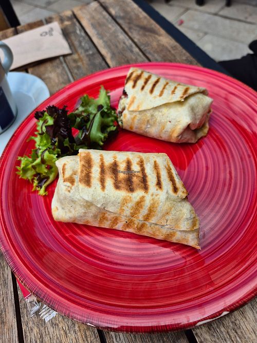 Vegetarischer Feta Wrap at Boardwalk  in 