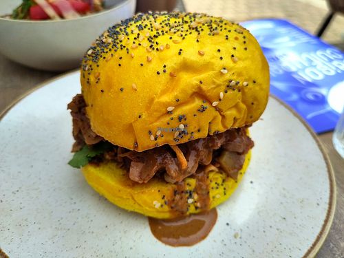 Burger at Monkey Mood in Capbreton